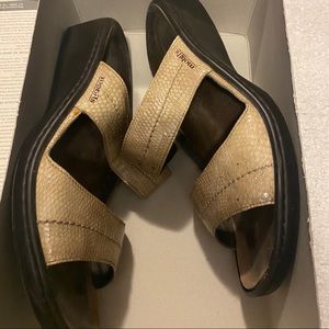 Mephito—comfort sandals